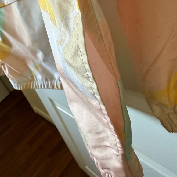 New Balance Pullover Wind Breaker - Picture 5 of 5